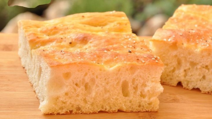 Focaccia olio e sale