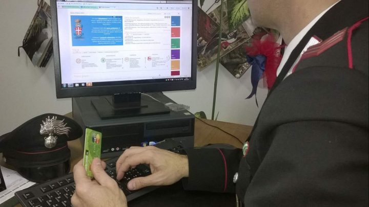 MONTELLA, I CARABINIERI DENUNCIANO DUE 50ENNI PER FRODE INFORMATICA