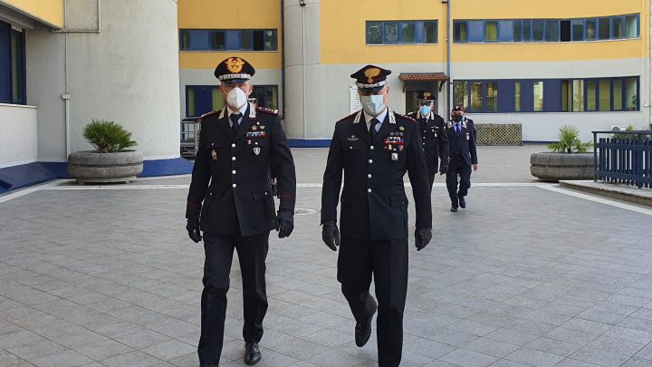 AVELLINO – VISITA DEL GENERALE DI CORPO D’ARMATA MAURIZIO DETALMO MEZZAVILLA, COMANDANTE INTERREGIONALE CARABINIERI “OGADEN”.