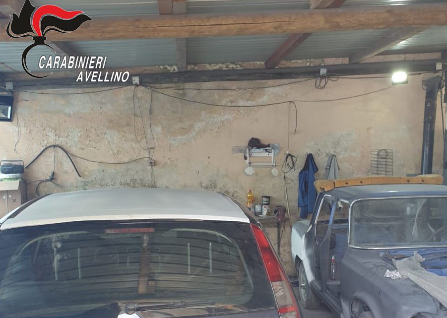 ARIANO IRPINO (AV) – AUTOCARROZZERIA CLANDESTINA: DUE PERSONE DENUNCIATE DAI CARABINIERI.