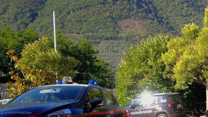 I CARABINIERI DELLA COMPAGNIA DI SOLOFRA METTONO FINE ALL’INCUBO DI UNA COPPIA DI GENITORI MALTRATTATI DAL FIGLIO.