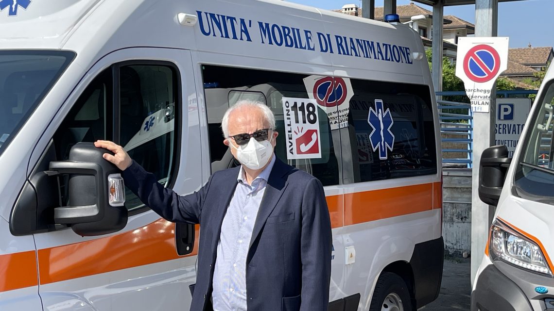 L’Azienda Ospedaliera “Moscati” potenzia il proprio parco mezzi:consegnate stamattina due ambulanze di tipo A