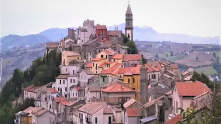 IRPINIA. Avellino: Andretta tra vicoli e sapori locali. Le esperienze da non perdere in città