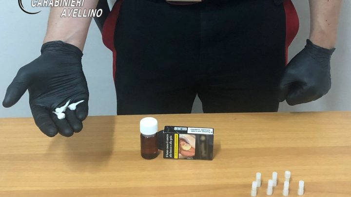 LIONI (AV) – DETENZIONE ILLECITA DI STUPEFACENTI: 27ENNE ARRESTATO DAI CARABINIERI. SEQUESTRATI OLTRE 15 GRAMMI DI EROINA, 5 DI CRACK E DEL METADONE
