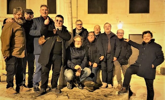 Venerdì 26 novembre lo stesso gruppo di ex-studenti si ritrovano dopo 30 anni, grandi emozioni per la classe 1964.
