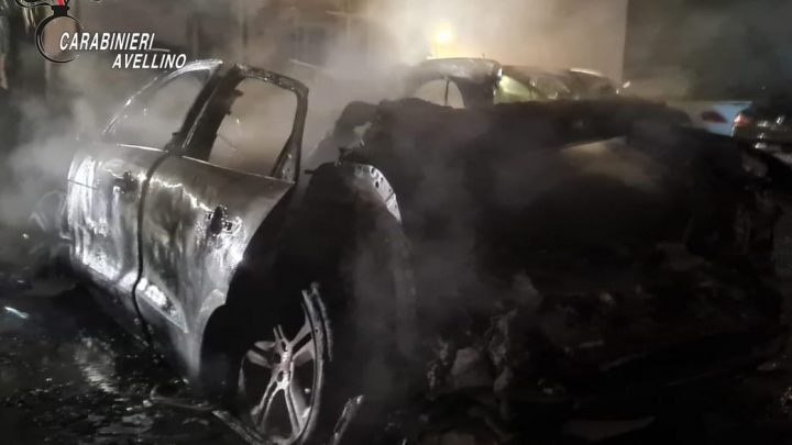 Rogo nella notte a Solofra : bruciata l’auto dell’avvocato Francesco Filodemo, Presidente del Consiglio Comunale  di Solofra.