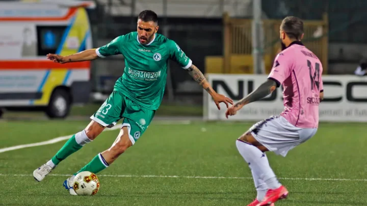 Con un secco 2-0 l’Avellino liquida una minacciosa Paganese.