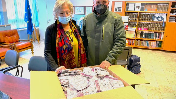 La “San Michele Sistema Sicurezza” dona 1600 mascherine Ffp2 alle scuole di Solofra