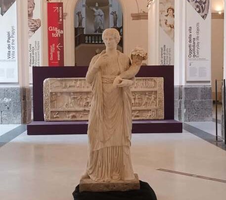 Scultura pompeiana di età augustea accoglie visitatori