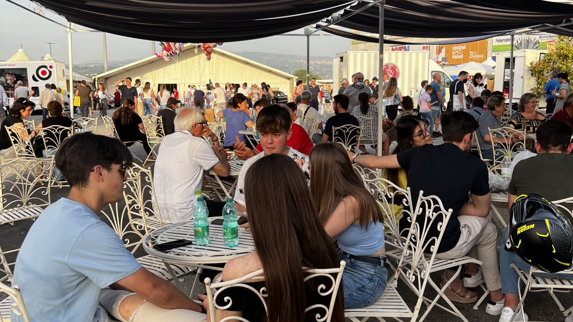 Alla Fiera di Venticano c’è Creattiva: ed è subito boom di presenze Alla Fiera di Venticano c’è Creattiva: ed è subito boom di presenze
