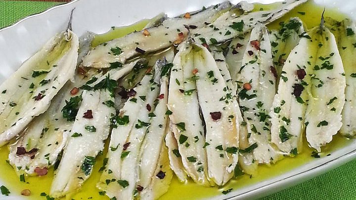 LA RICETTA DELLE ALICI MARINATE