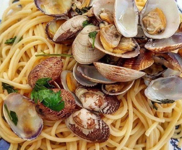 Lo Spaghetto alle vongole della Vigilia di Capodanno: la ricetta Lo Spaghetto alle vongole della Vigilia di Capodanno: la ricetta