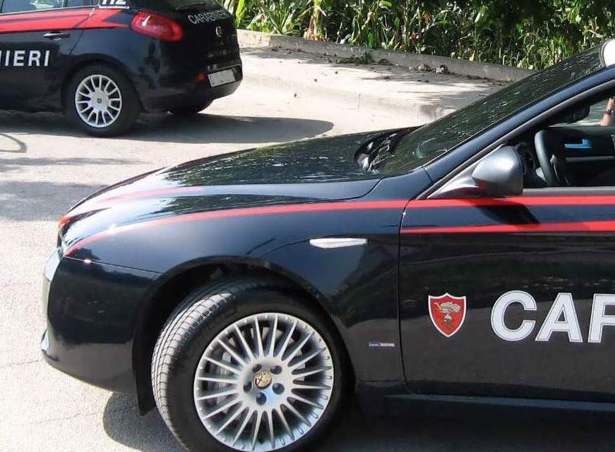 Porto di armi od oggetti atti ad offendere: i Carabinieri denunciano un 60enne