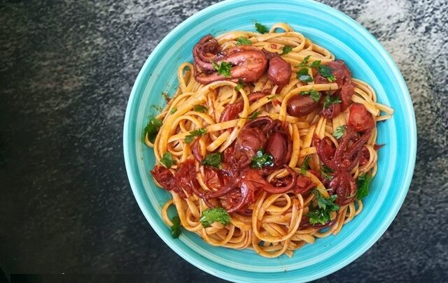 Linguine ai polipetti affogati