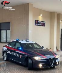 SALERNO – CARABINIERI SALVANO UN RAGAZZO SALERNO – CARABINIERI SALVANO UN RAGAZZO