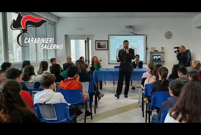 Sapri: Truffe agli anziani, campagna di sensibilizzazione. I Carabinieri incontrano gli studenti