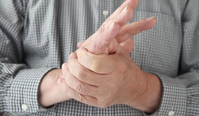 DOLORE ALLA MANO, LE CAUSE