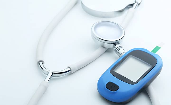 Diabete: ecco perché va tenuto sotto controllo. “Si rischiano danni a reni, occhi e cuore”