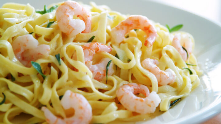Tagliolini al limone e gamberi