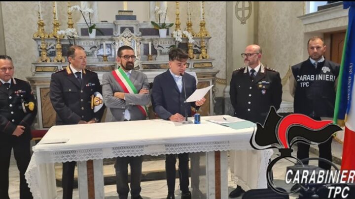 I Carabinieri Tutela Patrimonio Culturale restituiscono alla Parrocchia di San PietroApostolo e Spirito Santo di Fisciano (SA), una coppia di angeli capo altare
