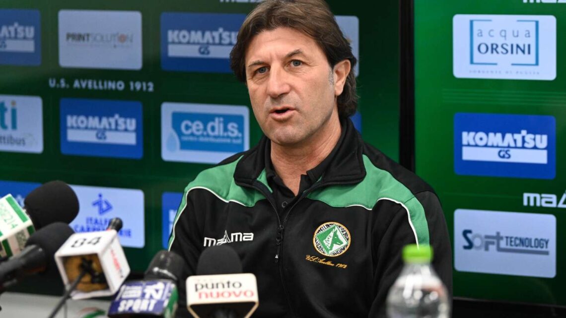 AVELLINO CAOS: VIA RASTELLI, ARRIVA PAZIENZA? AVELLINO CAOS: VIA RASTELLI, ARRIVA PAZIENZA?