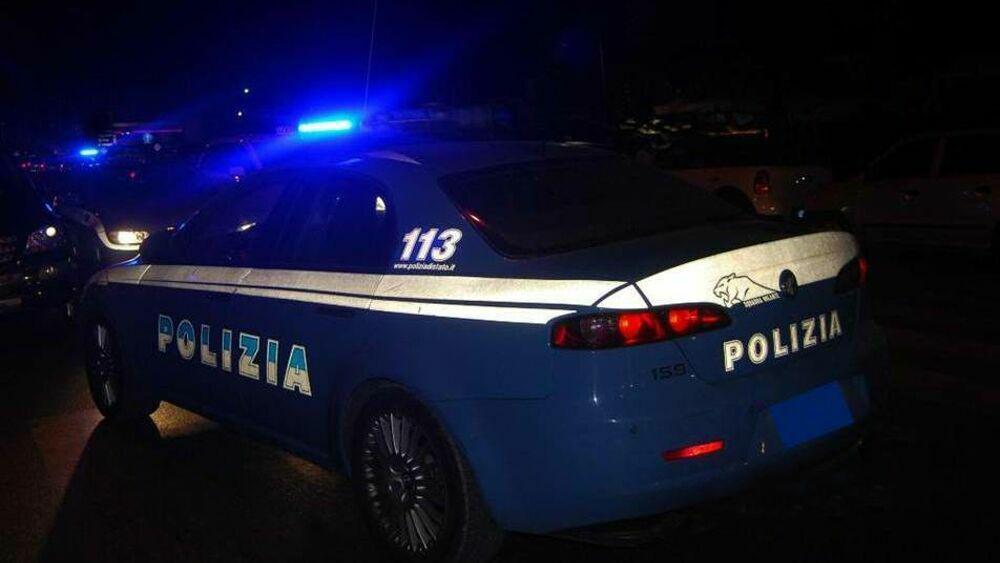 Marzano di Nola: incontro di calcio a cinque – La Polizia di Stato denuncia altro giovane Marzano di Nola: incontro di calcio a cinque – La Polizia di Stato denuncia altro giovane