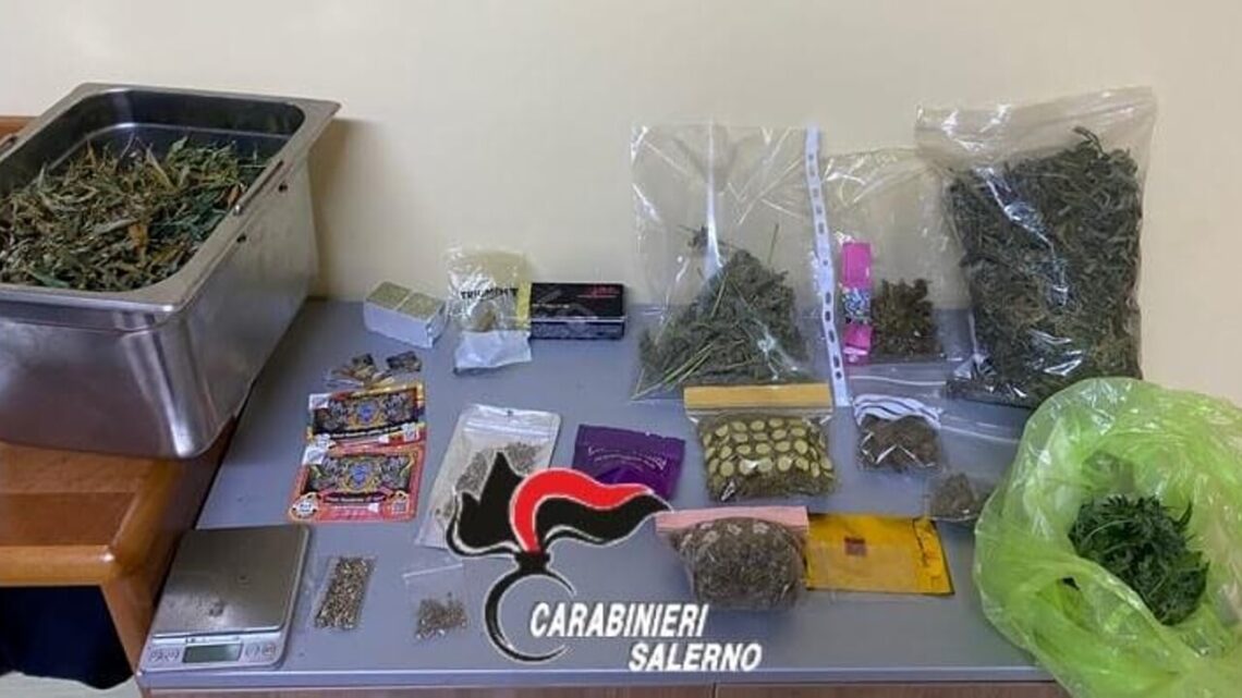 BARONISSI(SA) – 29enne ammanettato e sottoposto agli arresti domiciliari BARONISSI(SA) – 29enne ammanettato e sottoposto agli arresti domiciliari