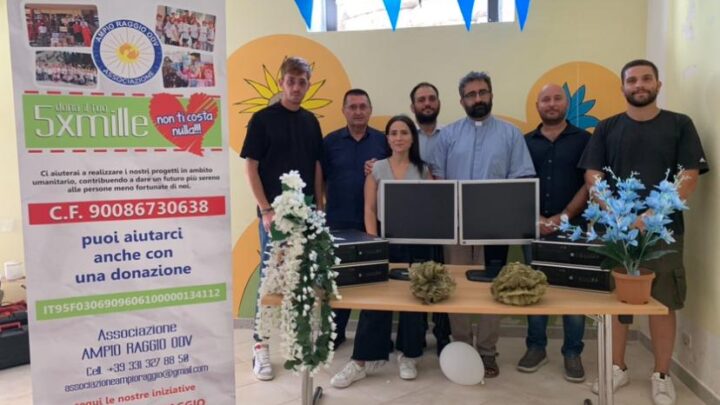 Parrocchie, luogo di inclusione ed aggregazione dei giovani anche con aule-studio:  “Ampio Raggio” Odv dona 10 computer al circolo Lilium della chiesa Sant’Antonio di Agropoli