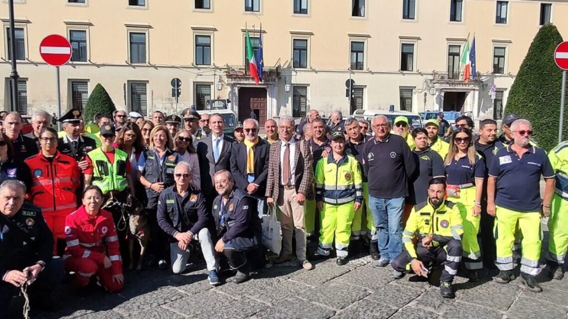 RISCHIO SISMICO ED IDROGEOLOGICO, OPEN DAY DELLA PROTEZIONE CIVILE A SAN MARCO EVANGELISTA ESERCITAZIONE CON LE FORZE DELL’ORDINE E I VIGILI DEL FUOCO PER LE SCUOLE RISCHIO SISMICO ED IDROGEOLOGICO, OPEN DAY DELLA PROTEZIONE CIVILE A SAN MARCO EVANGELISTA ESERCITAZIONE CON LE FORZE DELL’ORDINE E I VIGILI DEL FUOCO PER LE SCUOLE