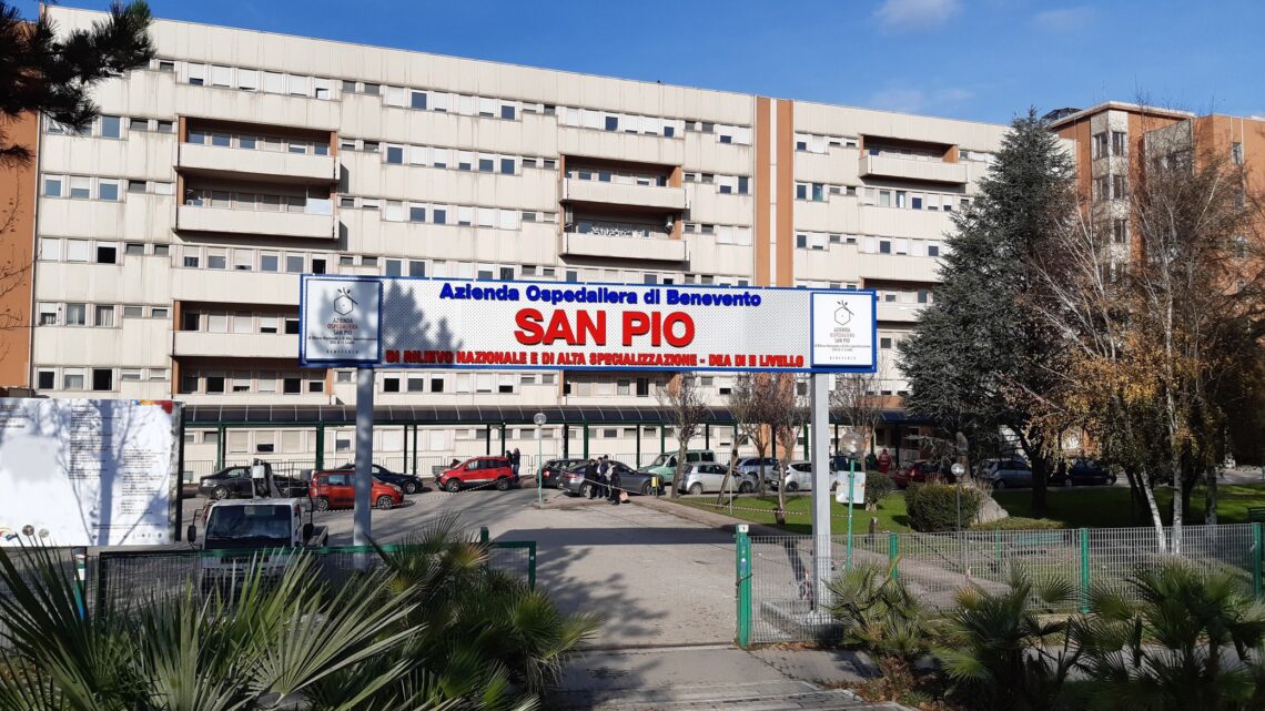 RINOSINUSITE CRONICA CON POLIPOSI NASALE, LA AORN SAN PIO,CENTRO DI RIFERIMENTO NAZIONALE RINOSINUSITE CRONICA CON POLIPOSI NASALE, LA AORN SAN PIO,CENTRO DI RIFERIMENTO NAZIONALE