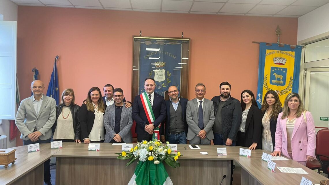 IL SINDACO DI PELLEZZANO MORRA TRACCIA UN BILANCIO DEL 2023 ANNO DI DUE RICONFERME: QUELLA DI PRIMO CITTADINO E DI CONSIGLIERE PROVINCIALE CON SGUARDO PROIETTATO A UN 2024 RICCO DI INZIATIVE ISTITUZIONALI IL SINDACO DI PELLEZZANO MORRA TRACCIA UN BILANCIO DEL 2023 ANNO DI DUE RICONFERME: QUELLA DI PRIMO CITTADINO E DI CONSIGLIERE PROVINCIALE CON SGUARDO PROIETTATO A UN 2024 RICCO DI INZIATIVE ISTITUZIONALI