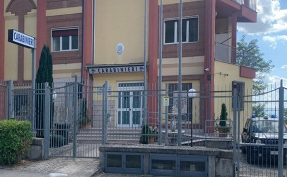 Montecalvo Irpino (AV) – Sorpreso in possesso di un coltello a scatto: 40enne denunciato dai Carabinieri