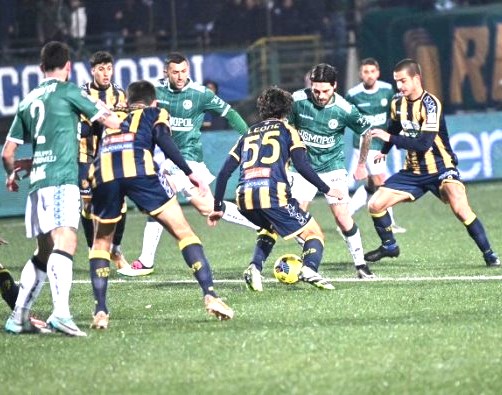GHIDOTTI REGALA DUE PUNTI ALLA JUVE STABIA GHIDOTTI REGALA DUE PUNTI ALLA JUVE STABIA
