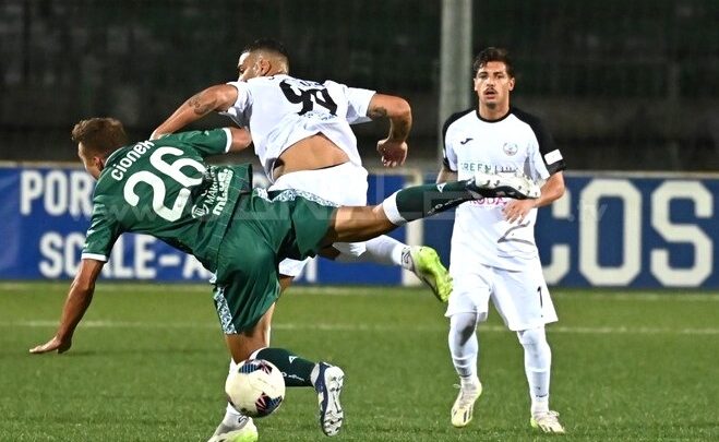 A  MONOPOLI  RAZZIATI  TRE  PUNTI  PESANTI