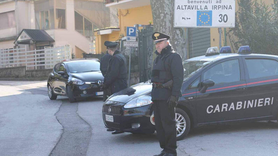 Altavilla Irpina (AV) – Picchia la convivente: arrestato dai Carabinieri