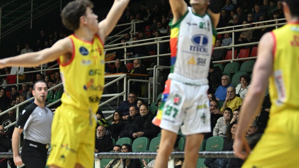 LA SCANDONE VINCE E SI DIVERTE, STRAPAZZATA BARCELLONA AL DEL MAURO