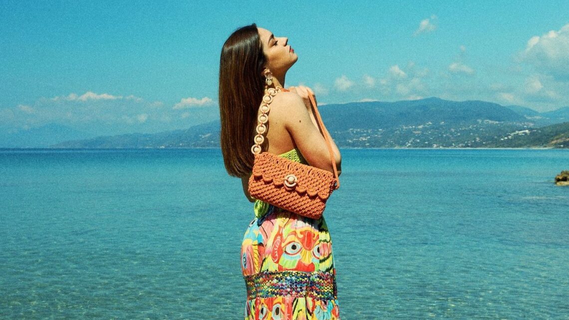 Dal mare del Cilento l’idea per non lasciare la sua terra: Lucia, il macramè e la linea ispirata al territorio Dal mare del Cilento l’idea per non lasciare la sua terra: Lucia, il macramè e la linea ispirata al territorio