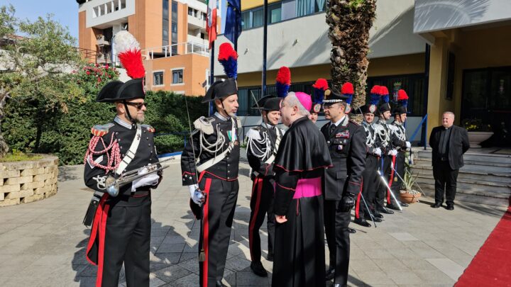 Avellino – L’Ordinario Militare per l’Italia, Monsignor Santo Marcianò, in visita al Comando Provinciale dei Carabinieri