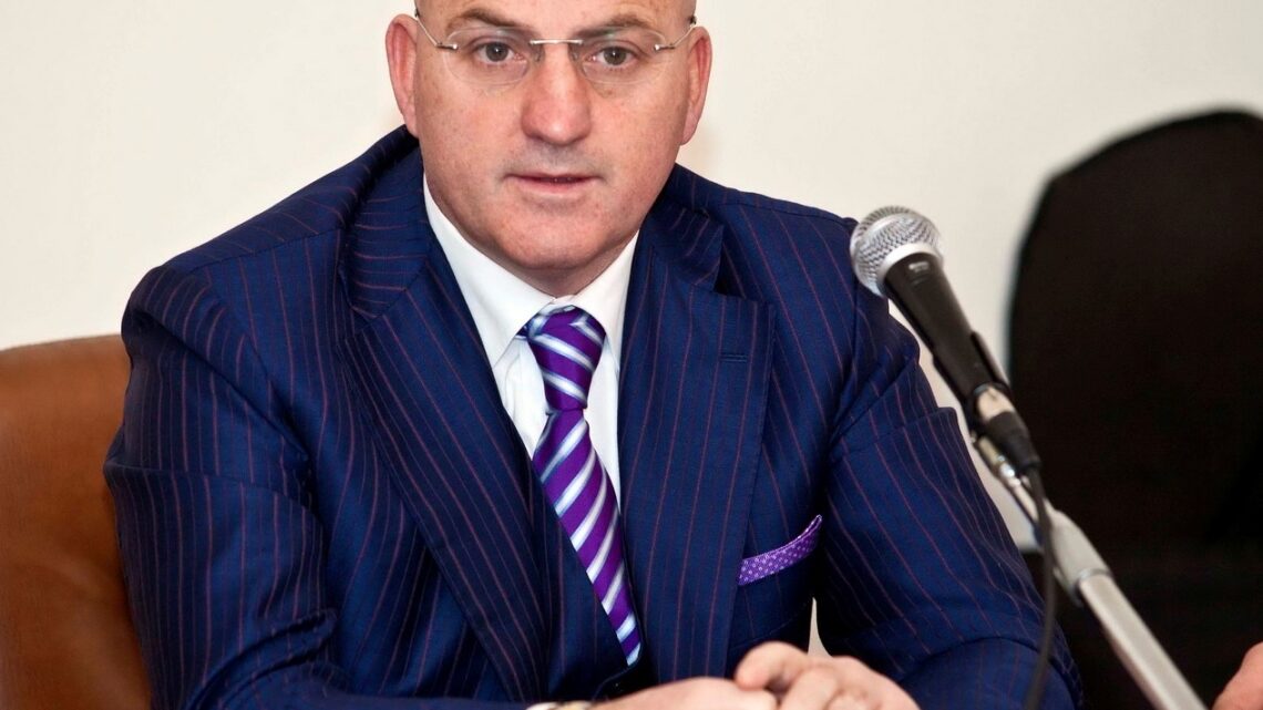 Permessi a costruire rilasciati dal Comune di Scafati: Mario Santocchio (Fratelli d’Italia) denuncia corsie preferenziali per consiglieri e assessori Permessi a costruire rilasciati dal Comune di Scafati: Mario Santocchio (Fratelli d’Italia) denuncia corsie preferenziali per consiglieri e assessori