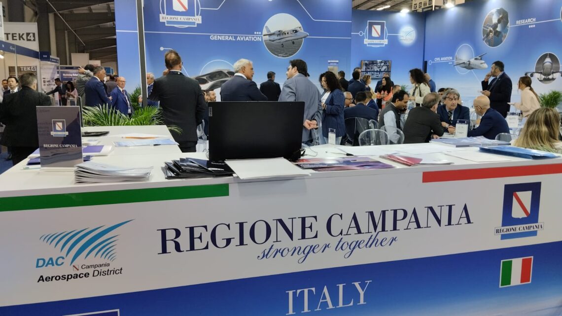 LA REGIONE CAMPANIA AL “FARNBOUROUGH INTERNATIONAL AIRSHOW 2024 DI LONDRA