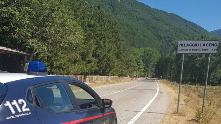 ALTOPIANO DEL LACENO (AV) – AGGREDISCE E RAPINA DUE TURISTI: 35ENNE ARRESTATO DAI CARABINIERI