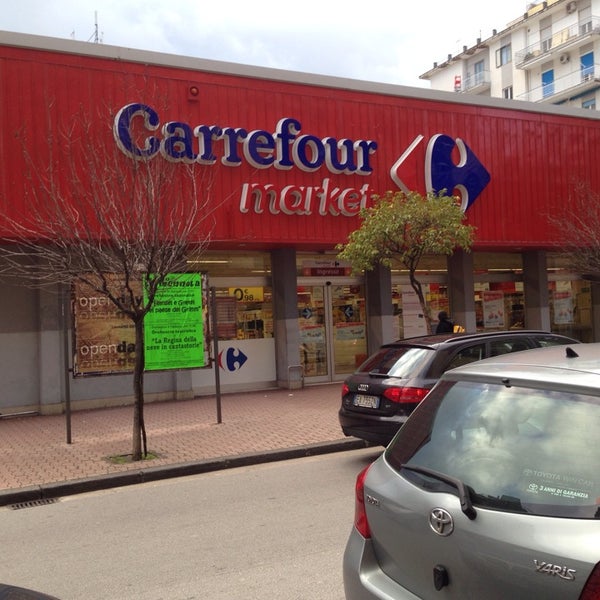 Vertenza dei lavoratori degli ex supermercati Carrefour, sabato 13 luglio 2024 alle 9 la protesta dei lavoratori di Salerno al punto vendita di via Posidonia nel cuore del quartiere Pastena