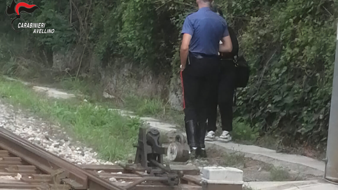ARIANO IRPINO (AV) – DRAMMA SFIORATO: VENTENNE SALVATA DAI CARABINIERI ARIANO IRPINO (AV) – DRAMMA SFIORATO: VENTENNE SALVATA DAI CARABINIERI