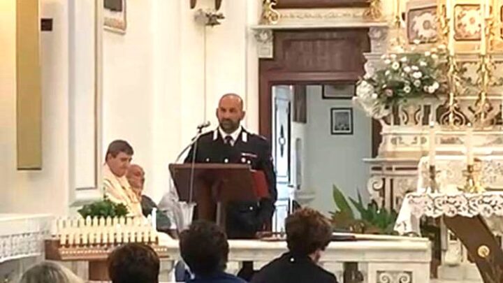 LAPIO (AV): TRUFFE AGLI ANZIANI. I CARABINIERI DANNO CONSIGLI A MESSA