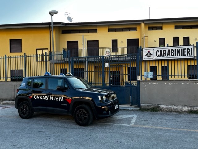 MONTEFORTE IRPINO (AV) – TENTA IL FURTO ALL’INTERNO DI UN’ABITAZIONE E ALL’ARRIVO DEI CARABINIERI TENTA LA FUGA. BLOCCATO E ARRESTATO MONTEFORTE IRPINO (AV) – TENTA IL FURTO ALL’INTERNO DI UN’ABITAZIONE E ALL’ARRIVO DEI CARABINIERI TENTA LA FUGA. BLOCCATO E ARRESTATO