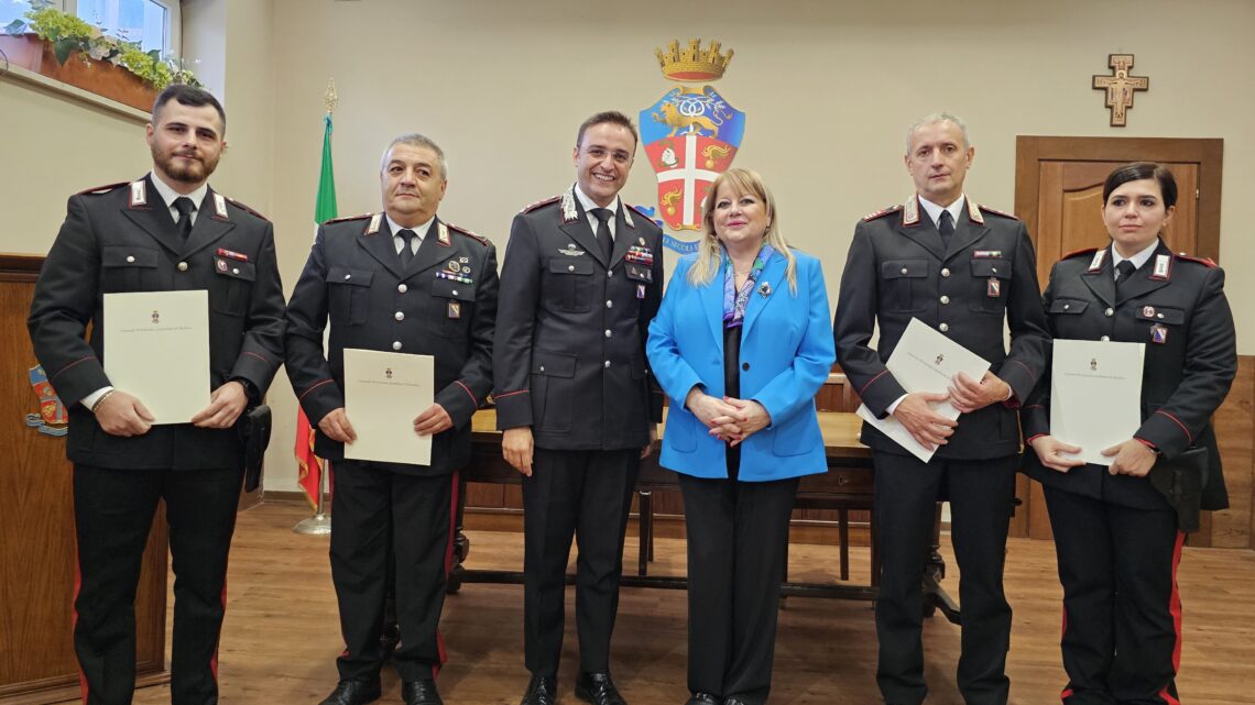 AVELLINO – VISITA DEL PREFETTO ROSSANA RIFLESSO AL COMANDO PROVINCIALE DEI CARABINIERI AVELLINO – VISITA DEL PREFETTO ROSSANA RIFLESSO AL COMANDO PROVINCIALE DEI CARABINIERI