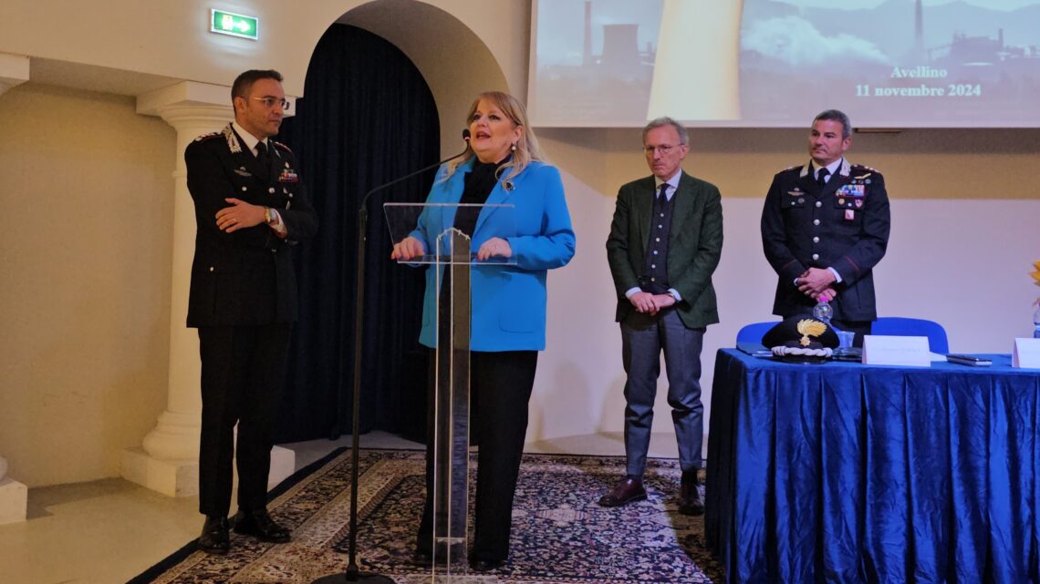 Avellino – Conferenza operativa dei Carabinieri per il contrasto alle violazioni ambientali. Un’importante iniziativa per la tutela del territorio Avellino – Conferenza operativa dei Carabinieri per il contrasto alle violazioni ambientali. Un’importante iniziativa per la tutela del territorio