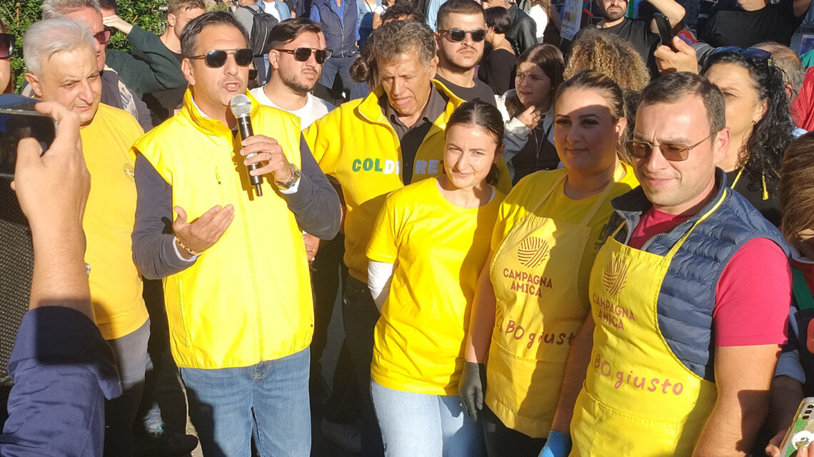 BRUSCHETTONE DA RECORD DI COLDIRETTI CASERTA ALLA SAGRA DELLA CASTAGNA IGP E DEL FUNGO PORCINO DI ROCCAMONFINA BRUSCHETTONE DA RECORD DI COLDIRETTI CASERTA ALLA SAGRA DELLA CASTAGNA IGP E DEL FUNGO PORCINO DI ROCCAMONFINA