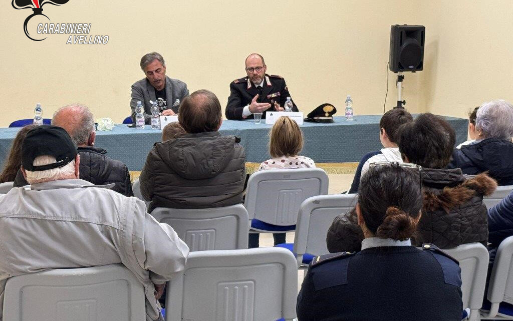 Montella e Cassano Irpino (AV) – I Carabinieri in prima linea contro le truffe: proseguono in Irpinia gli incontri a difesa degli anziani Montella e Cassano Irpino (AV) – I Carabinieri in prima linea contro le truffe: proseguono in Irpinia gli incontri a difesa degli anziani