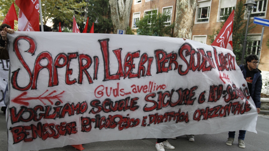 A VOCE ALTA – UdS Avellino(Unione degli Studenti) TAVOLO DI CONTRATTAZIONE CON LA PROVINCIA DI AVELLINO